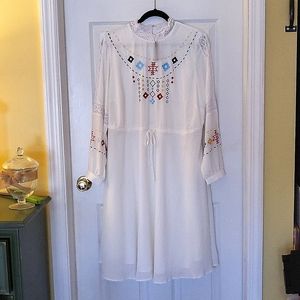 New Eloquii Size 14 womens dress in white with embroidery